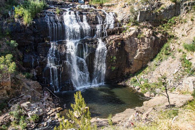 2-Day Great Ocean Road and Grampians Tour Roundtrip from Melbourne - Getting There in Melbourne: Pickup, Start Time, and Luggage Rules