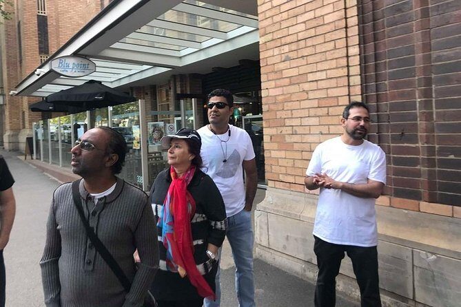 3.5 Hours Group tour Melbourne trouble-makers tour - Stop 1 in Melbourne CBD: bohemian streets and the stories behind them