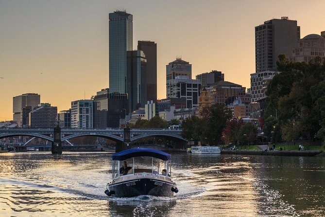 Luxury Private 90min Wine and Cheese Yarra River Cruise - Southbank From the Water: The River Turns a Walk Into a Story
