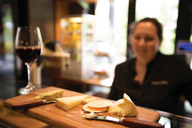 Luxury Private 90min Wine and Cheese Yarra River Cruise - The Wine and Cheese Part: Simple, Local, and Actually Timed Well