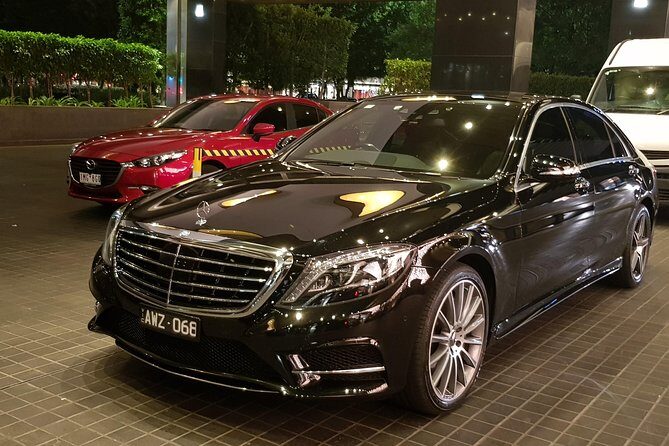 Luxury Private Airport Transfer Melbourne - Vehicle choices: Mercedes S-class comfort vs standard luxury sedans