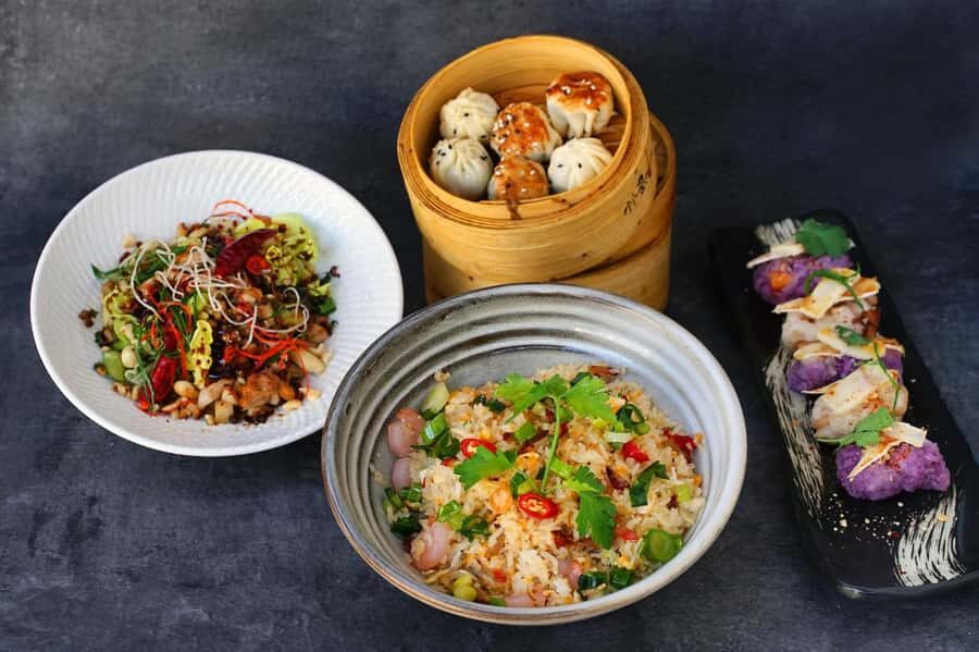 Melbourne: Choose Your Asian Cuisine Cooking Masterclass - The sit-down meal and drinks: you get to enjoy your work