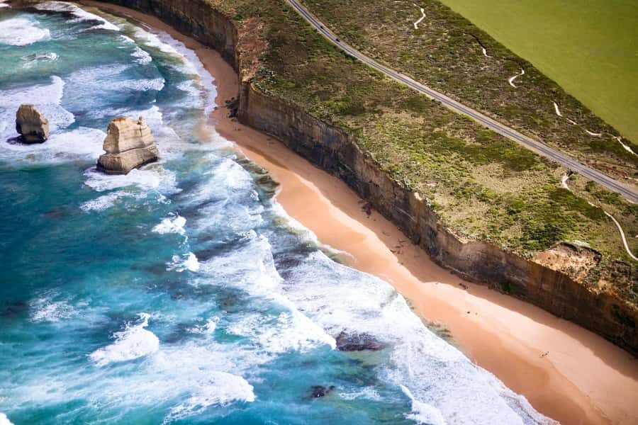Melbourne: Private Helicopter Flight to the 12 Apostles - Rotor One check-in and the 10-minute safety briefing