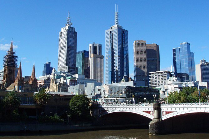 Private Romantic Melbourne Dinner Cruise for 2 - Yarra River Views at Night: Why the Location Works So Well for Couples